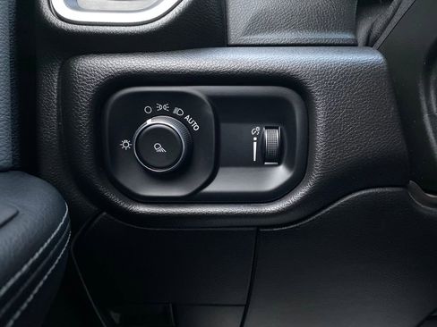 Used 2022 RAM 2500 Big Horn image 26