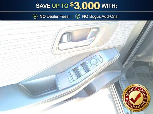 Used 2023 Nissan Rogue SV image 16