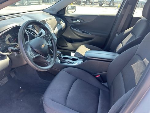 Used 2022 Chevrolet Malibu LT FWD image 3