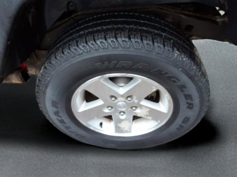 Used 2009 Jeep Wrangler Rubicon w/ PWR Convenience Group AWD/4WD image 7