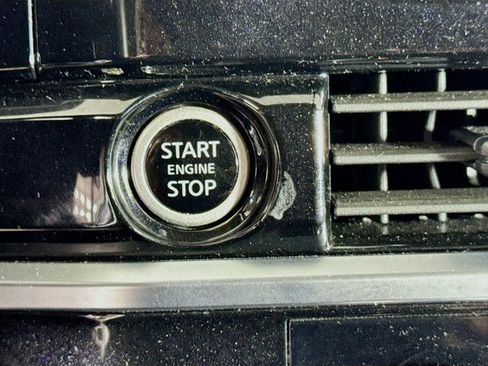 Certified 2024 Nissan Pathfinder SV image 17