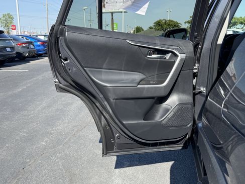 Certified 2023 Toyota RAV4 XLE AWD/4WD image 19
