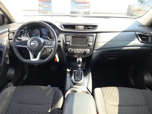 Used 2019 Nissan Rogue S FWD image 23