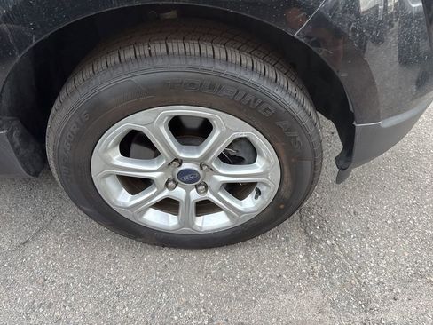 Certified 2019 Ford EcoSport SE image 4