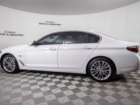 Used 2023 BMW 530e w/ Convenience Package RWD image 11