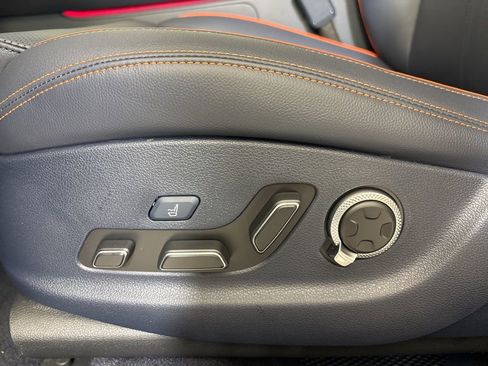 New 2026 Genesis GV70 2.5T Sport Prestige AWD/4WD image 15
