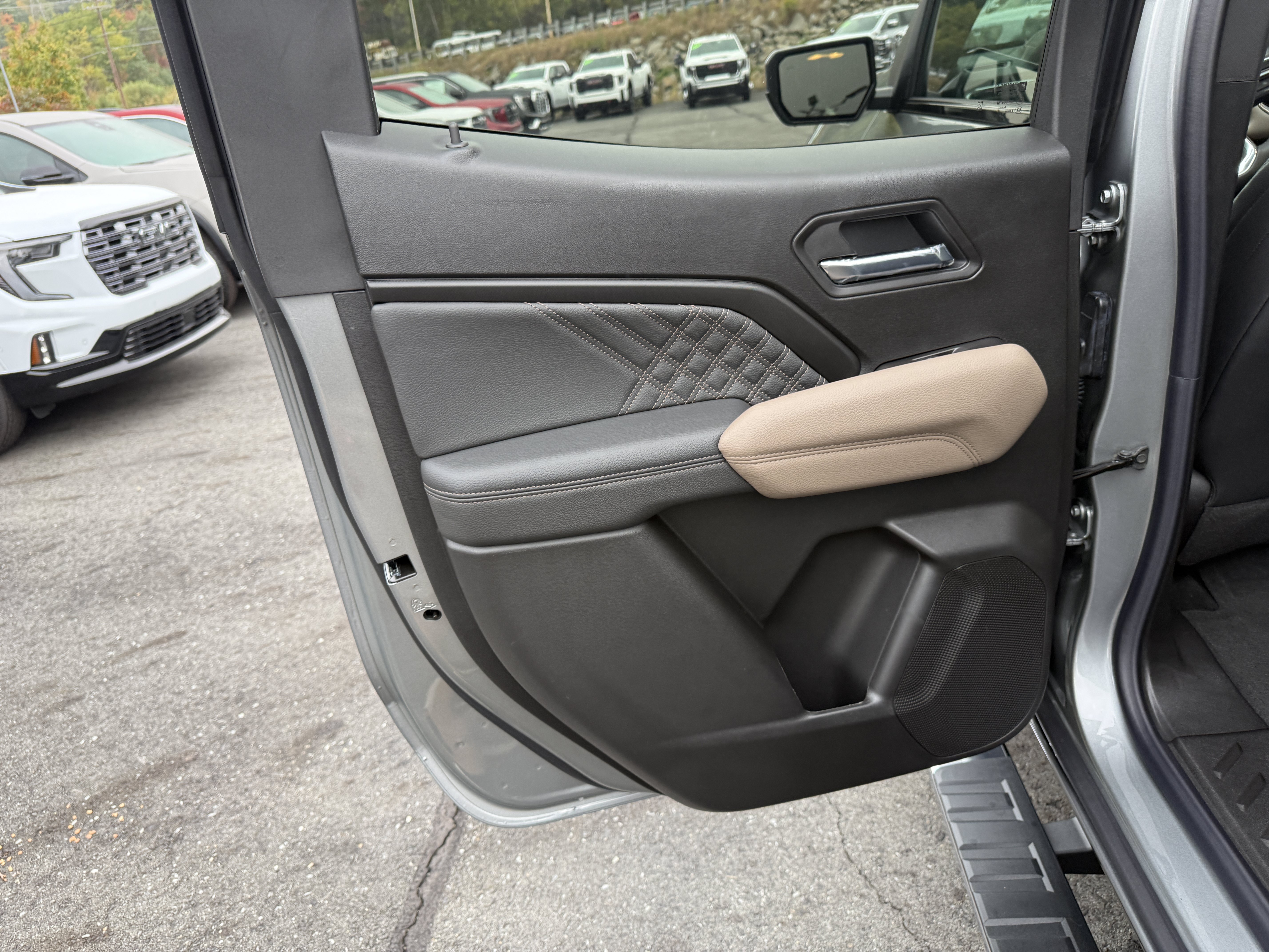 New 2026 GMC Canyon Denali AWD/4WD image 18