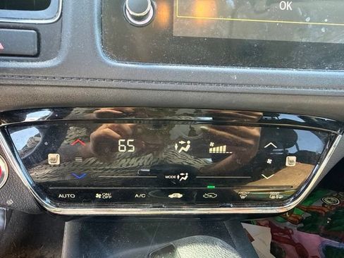 Used 2019 Honda HR-V EX image 10