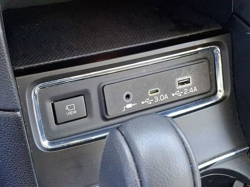 Used 2023 Subaru Ascent Limited w/ Technology Package image 21