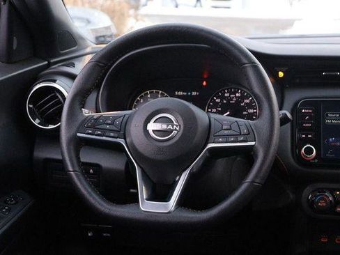 Used 2024 Nissan Kicks SR w/ SR Premium Package image 21
