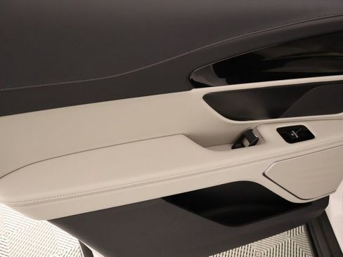 New 2026 Lincoln Nautilus Premier image 16