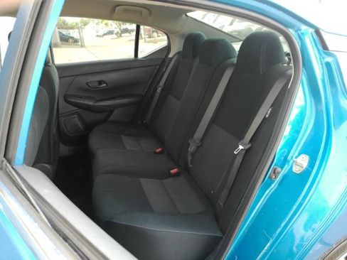 Used 2024 Nissan Sentra SV FWD image 14