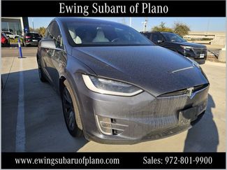 Used 2018 Tesla Model X 75D video 1