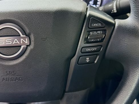 Used 2023 Nissan Frontier SV w/ Technology Package RWD image 15