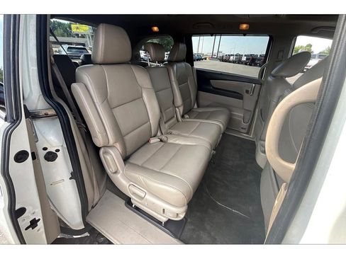 Used 2015 Honda Odyssey Touring Elite image 28