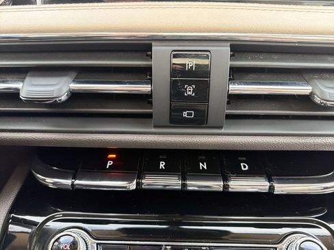 Certified 2022 Lincoln Corsair AWD w/ Premium Package image 26