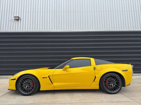 Used 2009 Chevrolet Corvette Z06 RWD image 1
