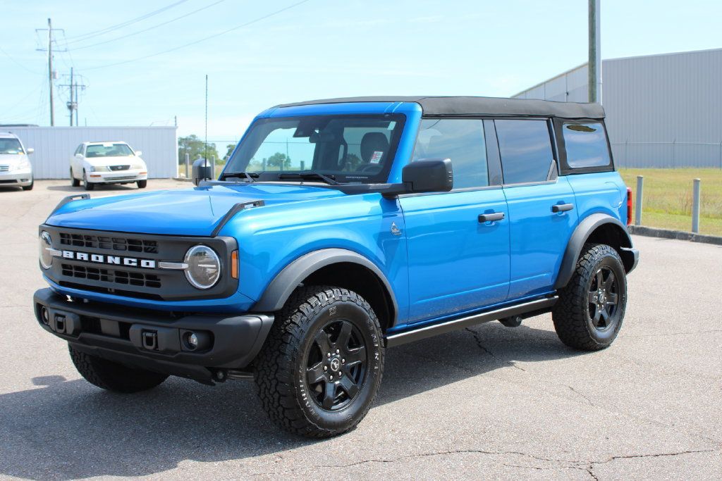 Used 2024 Ford Bronco Black Diamond AWD/4WD image 2