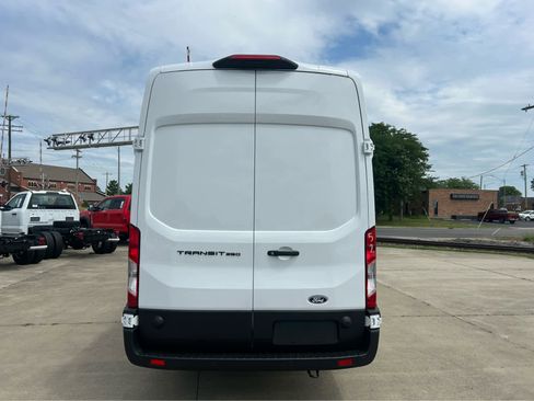New 2026 Ford Transit 350 148 High Roof Extended RWD image 4