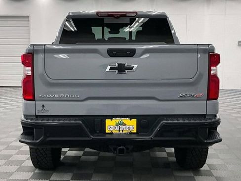 Used 2025 Chevrolet Silverado 1500 ZR2 w/ Technology Package AWD/4WD image 5