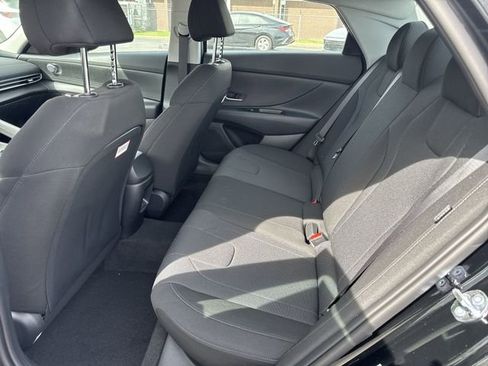 New 2026 Hyundai Elantra SE FWD image 12