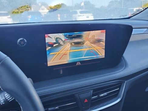 Certified 2024 Buick Encore GX Preferred w/ Comfort Package AWD/4WD image 30