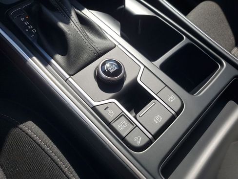 New 2026 Kia Sorento LX FWD image 36
