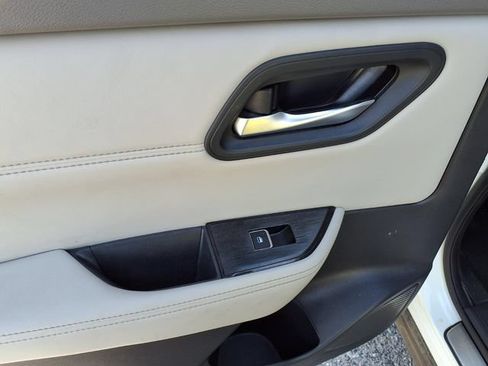 Used 2023 Nissan Rogue SL w/ SL Premium Package FWD image 18