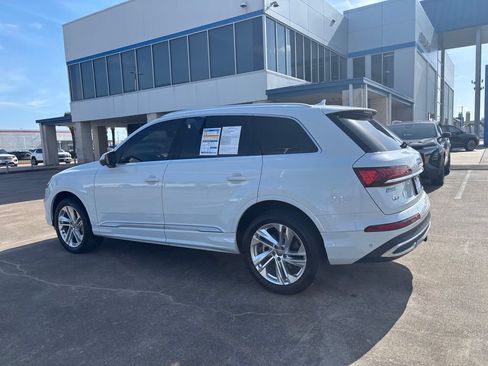Used 2020 Audi Q7 3.0T Premium Plus w/ Premium Plus Package AWD/4WD image 17