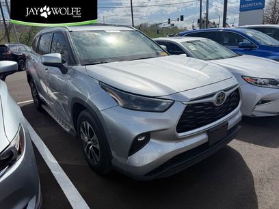 Used 2022 Toyota Highlander XLE