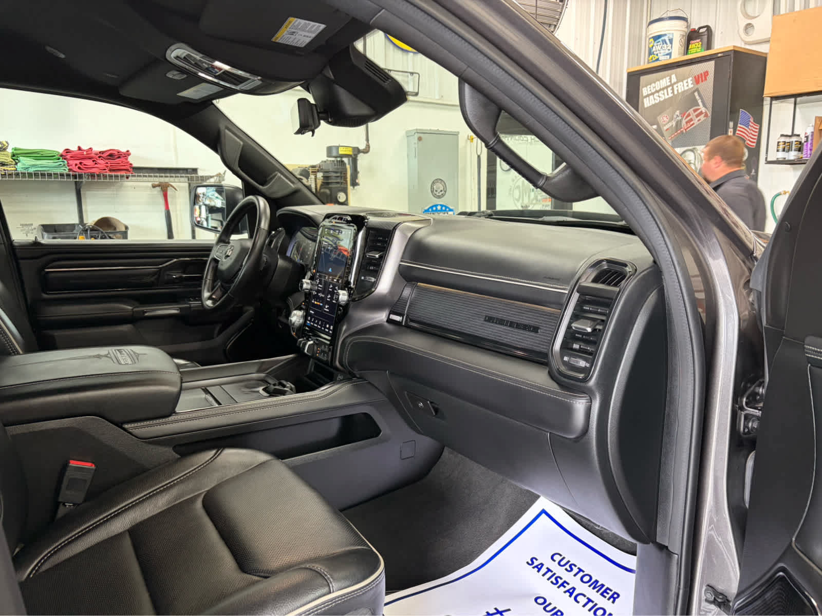 Used 2023 RAM 1500 Limited AWD/4WD image 30