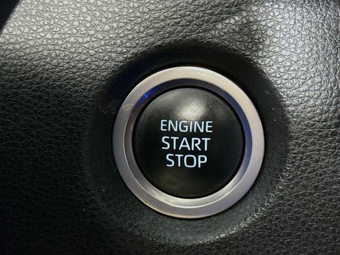 Used 2024 Toyota Corolla SE FWD image 21