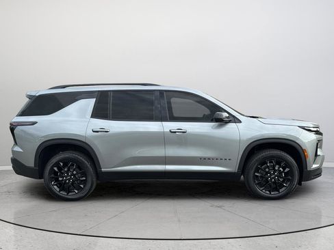 New 2026 Chevrolet Traverse LT w/ Midnight/Sport Edition FWD image 4