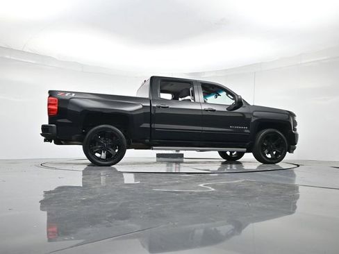 Used 2018 Chevrolet Silverado 1500 LT w/ All Star Edition image 31