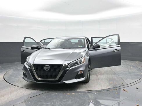 Used 2022 Nissan Altima 2.5 SR image 43