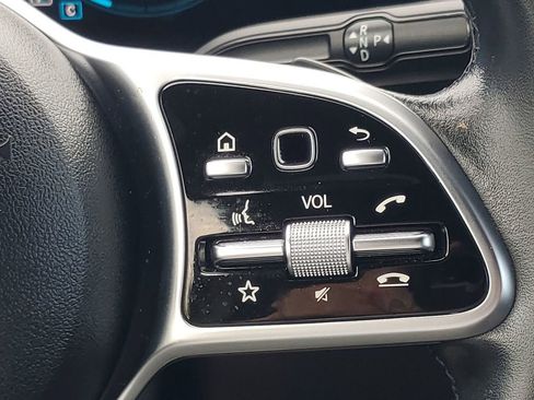 Certified 2021 Mercedes-Benz GLA 250 image 21