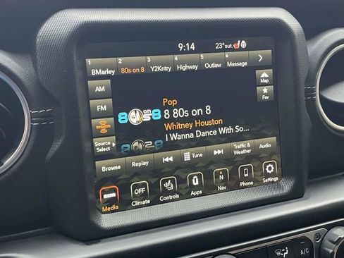 Used 2022 Jeep Gladiator Overland w/ Popular Equipment Package image 29