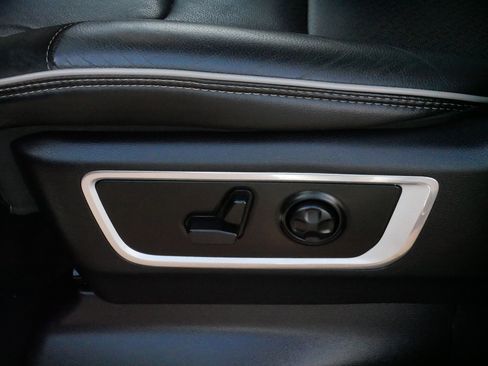 Used 2019 RAM 1500 Laramie image 20