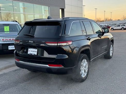 Used 2023 Jeep Grand Cherokee Limited w/ Trailer Tow Prep Group (B) AWD/4WD image 38