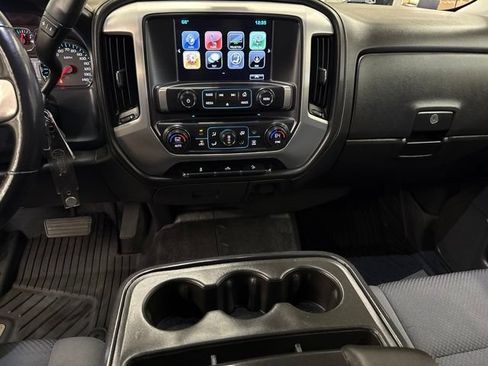 Used 2018 GMC Sierra 1500 SLE w/ SLE Value Package AWD/4WD image 19