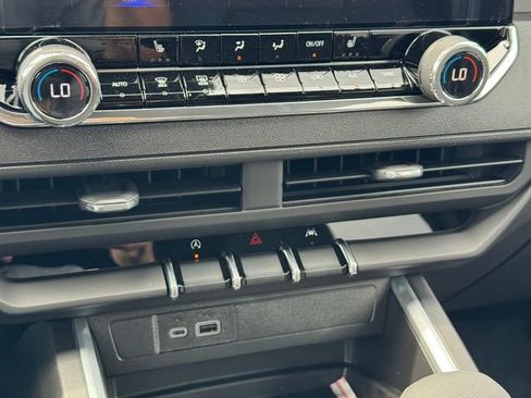 New 2026 Chevrolet Colorado Trail Boss AWD/4WD image 18