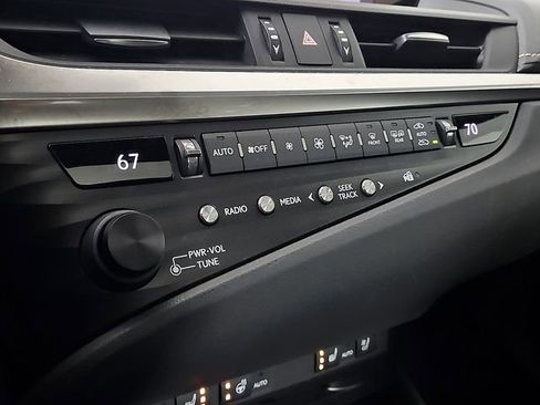 Used 2020 Lexus ES 350 F Sport image 17