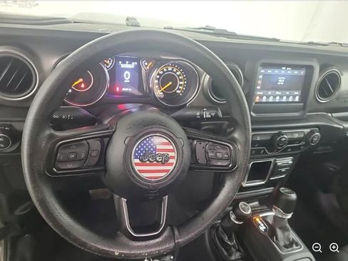 Used 2022 Jeep Gladiator Sport AWD/4WD image 10