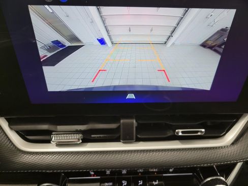 Used 2025 Chevrolet Equinox LT image 14