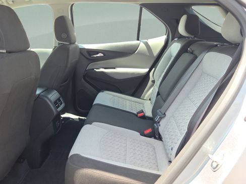 Used 2023 Chevrolet Equinox LS w/ Sport Edition FWD image 11