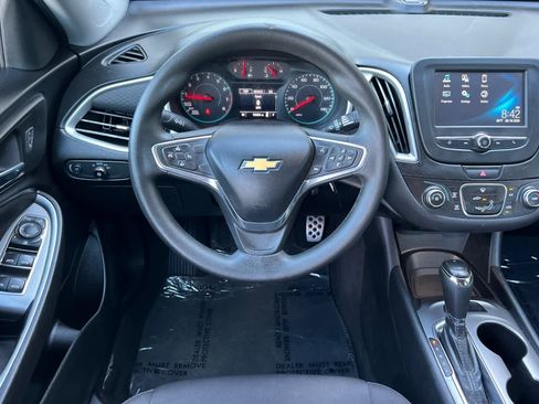 Used 2017 Chevrolet Malibu LS FWD image 14