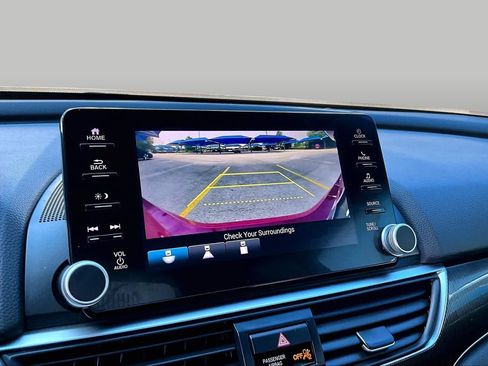 Used 2021 Honda Accord Sport image 27