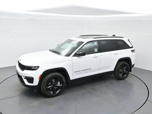 New 2025 Jeep Grand Cherokee Limited w/ Luxury Tech Group II image 59