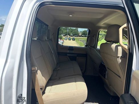 Used 2017 Ford F150 XLT w/ Equipment Group 302A Luxury AWD/4WD image 11