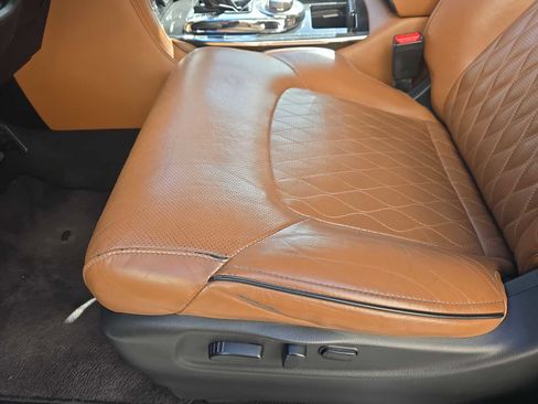 Used 2019 INFINITI QX80 Luxe w/ Proactive Package image 17